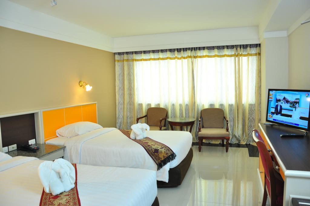 Grand Naga Hotel Udon Thani Rom bilde