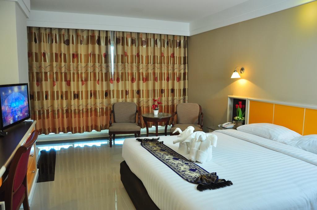 Grand Naga Hotel Udon Thani Rom bilde